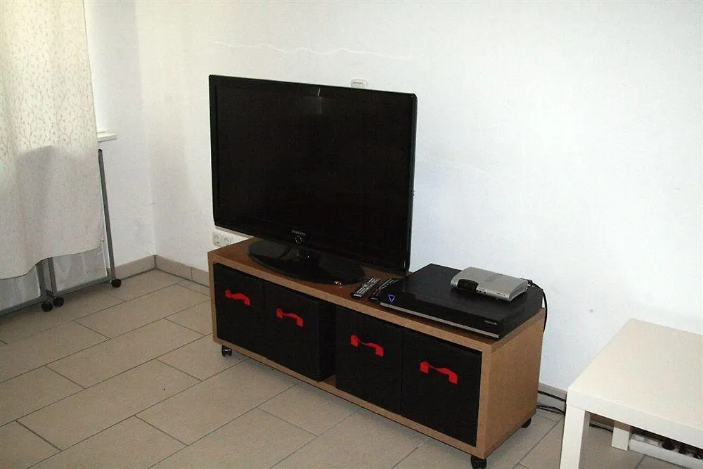 Apartment Aachener Strasse Berlin